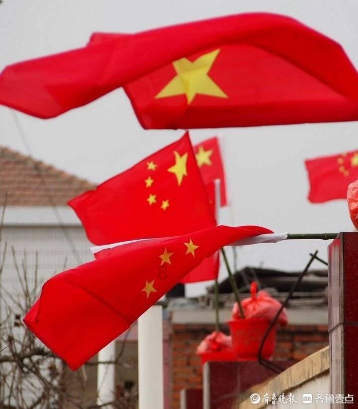 凌云伶站乡：用实中央彩票公益金助推乡村振兴